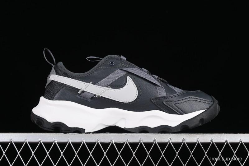 Nike TC 7900 Retro Chunky Dad Shoes with Reflective Swoosh and Cushioned Sole - DD9682-001
