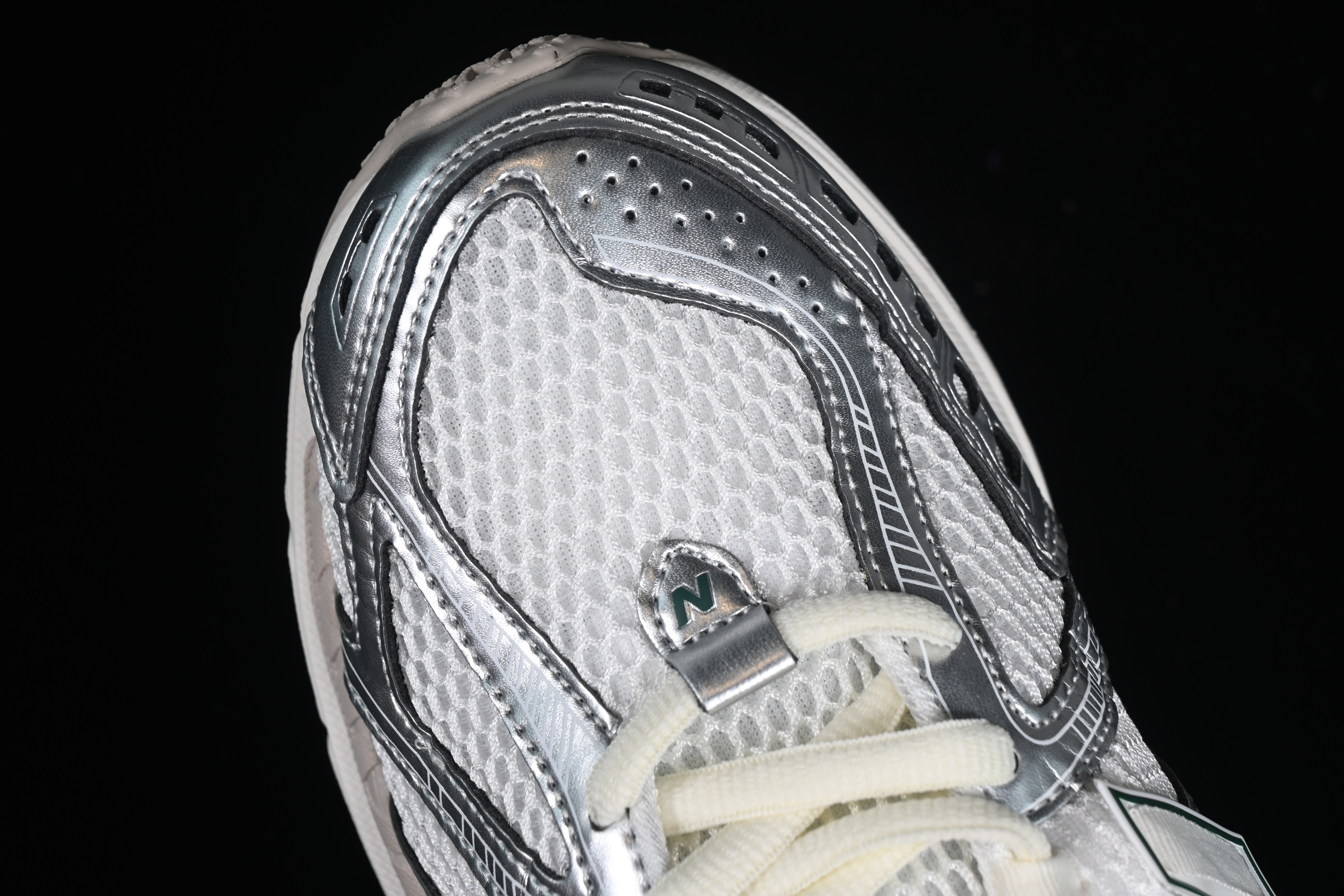 New Balance 1906 Series Retro Dad Style Casual Running Shoes - W1906REE