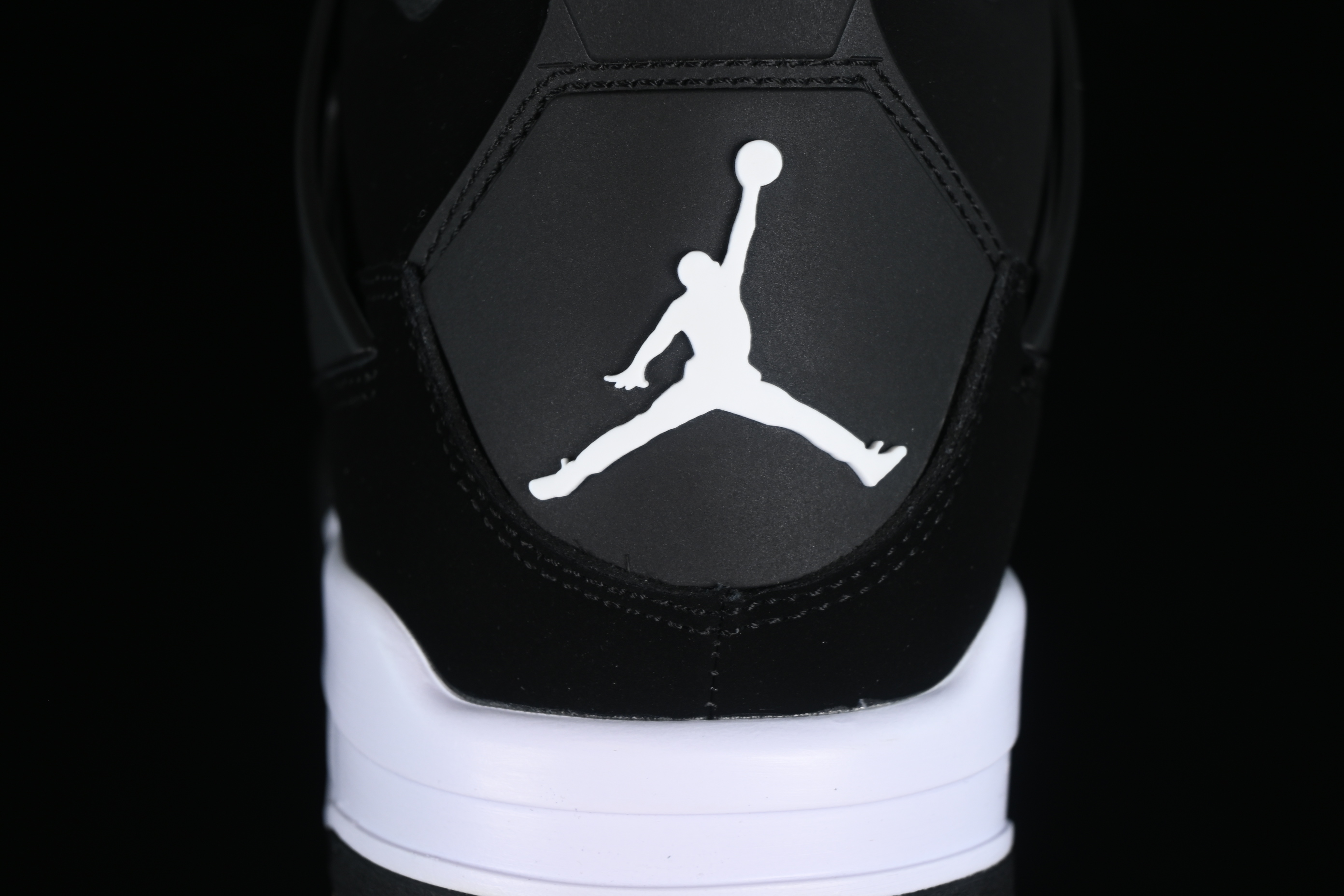 Nike Air Jordan 4 Retro "White Thunder" Basketball Shoes - FQ8138-001