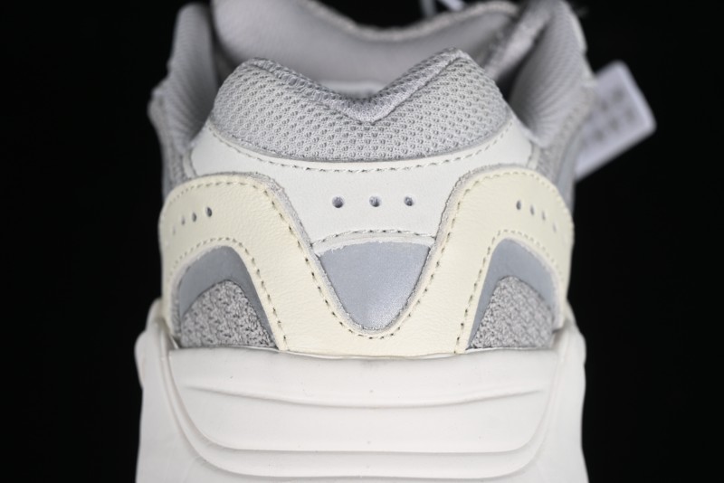 Adidas Yeezy Boost 700 V2 Static Running Shoes - EF2829