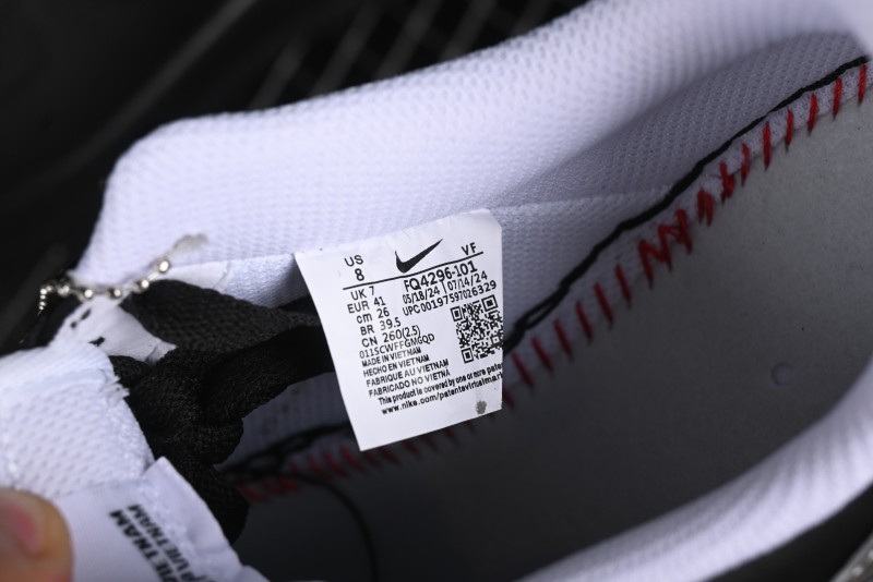 Nike Air Force 1 '07 Low Casual Sneakers with Full-Length Air Cushion - FQ4296-101