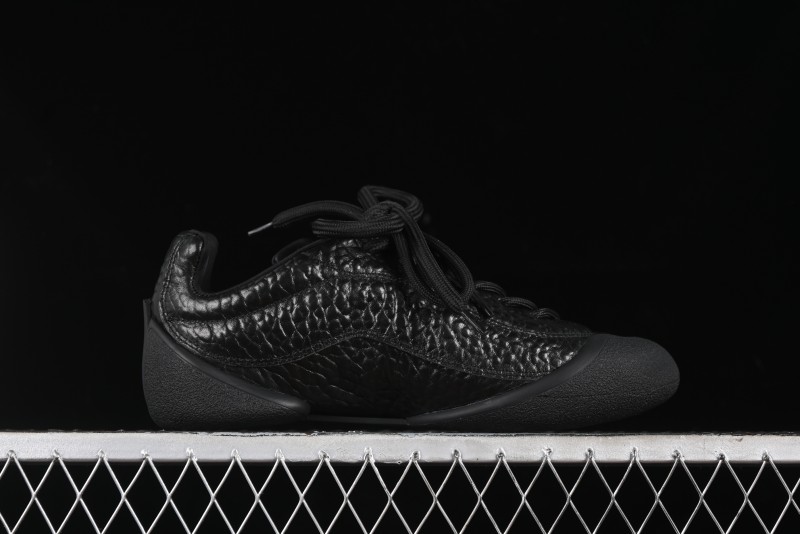 Alexander McQueen Flexion Retro Sneakers in Black with Diamond Grain Calfskin - 8.F6