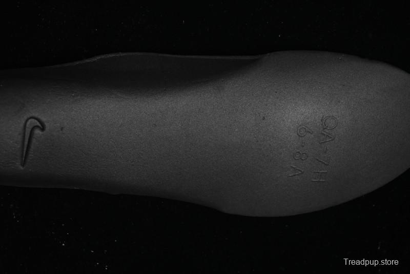 Nike Air Humara Retro Trail Running Shoes with 1990s Outdoor Style - AJ1102-001