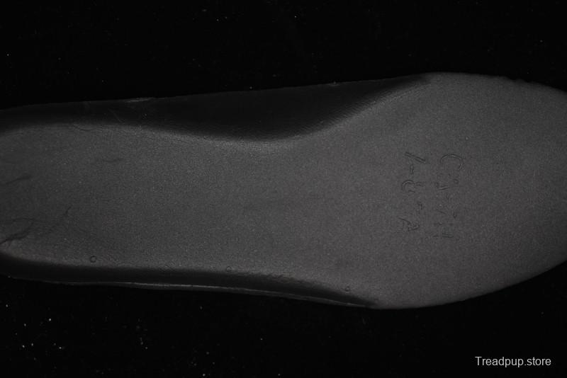 Nike Air Humara Retro Trail Running Shoes with 1990s Outdoor Style - FJ7109-001