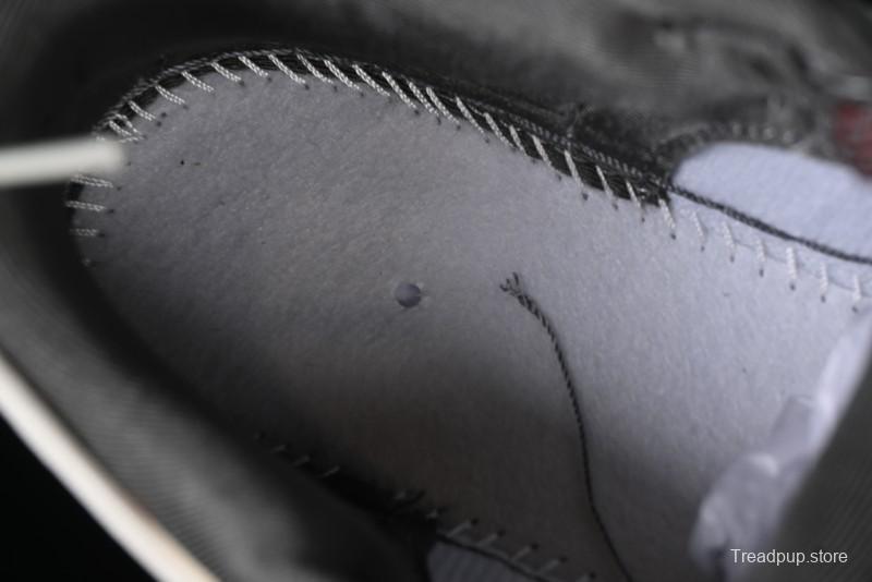 Nike SB Dunk Low Supreme Collaboration - Grey White Red Anniversary Customized Low-Top Casual Sneakers - XS1186-102