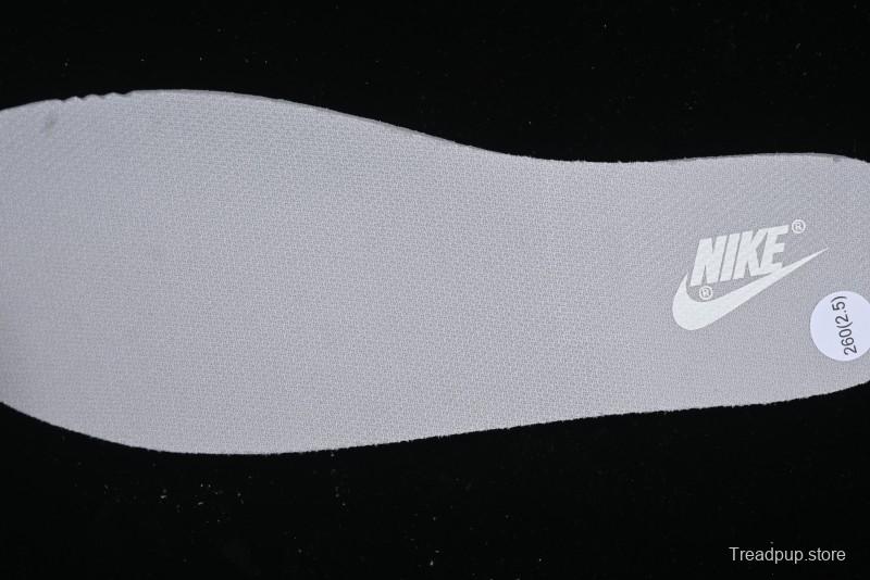 Nike Reigning Champ SB Dunk Low Casual Skate Shoes with 3M Reflective Details - RC3085-892