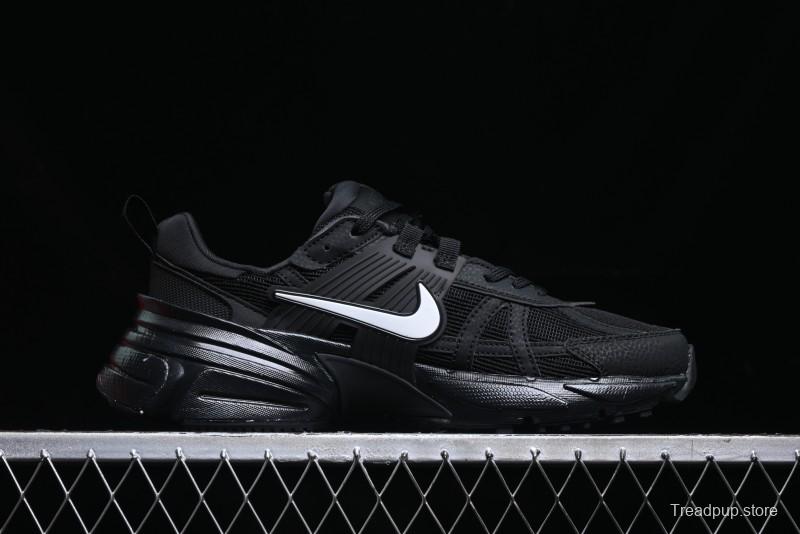 Nike Runtekk V2K Low-Top Retro Running Shoes with Cushlon Foam and Distressed Midsole - HQ1582-001