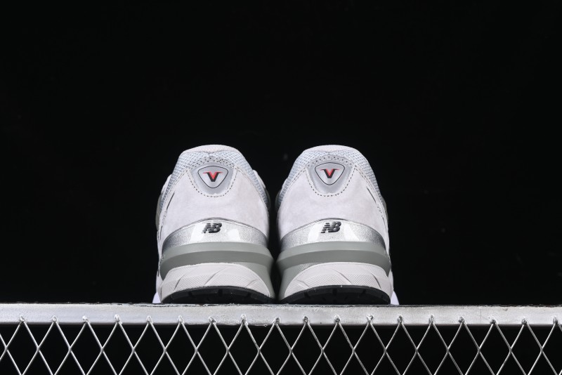 New Balance 990 Series Premium USA-Made Retro Running Shoes - M990GL5