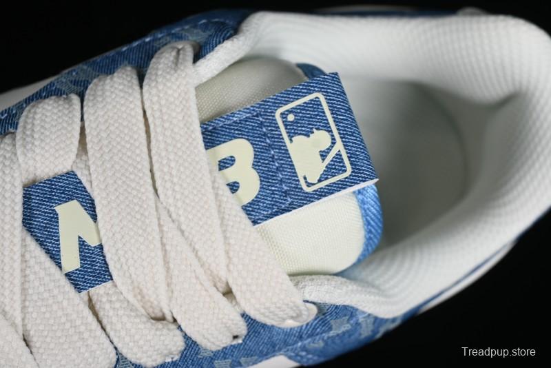 MLB Chunky Liner Basic Height Increasing Platform Sneakers with 6cm Inner Lift - 3ASXCLD4N50BLS