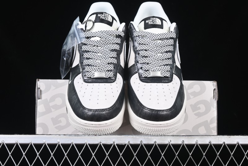 Nike Air Force 1 '07 Low The North Face Collaboration - Leather Graffiti Casual Sneakers - DM6688-008