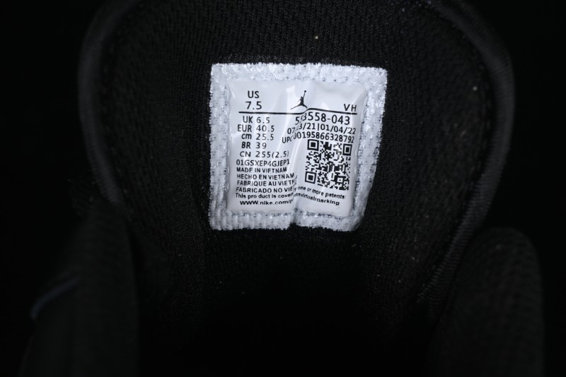 Nike Air Jordan 1 Low Retro Basketball Shoes in Black and White - 553558-043
