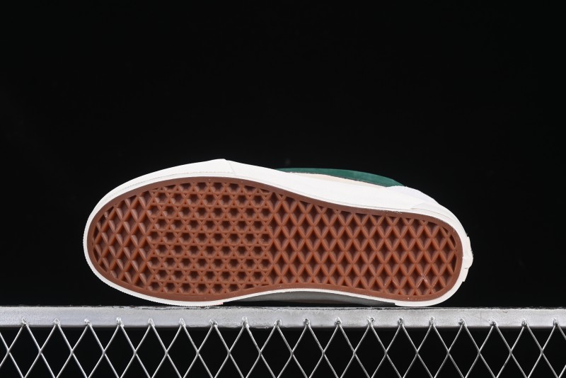 Vans Knu Skool Low-Top Retro Chunky Sneakers - VN009QCBDS