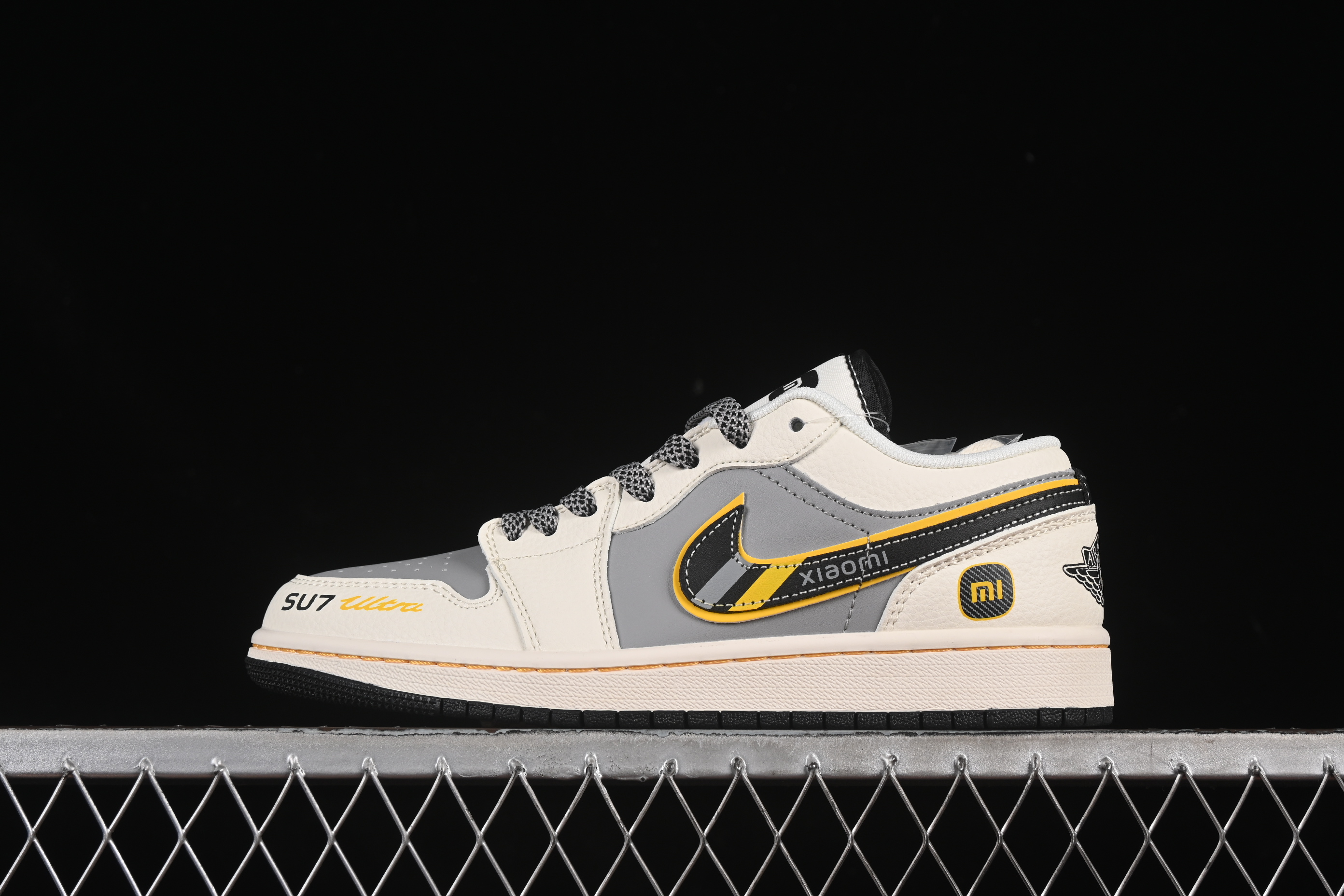 Nike Air Jordan 1 Low Retro Basketball Shoes - XX3168-198