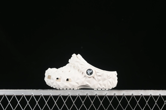 Crocs Classic Clog Kids Casual Slip-Resistant Lightweight Clogs with Ventilation Holes - B.D4