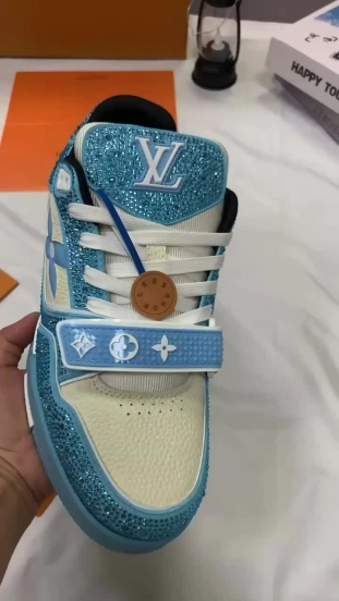 2024 Unisex Louis Vuitton Blue White Leather Plimsolls Full Crystal MJ00420