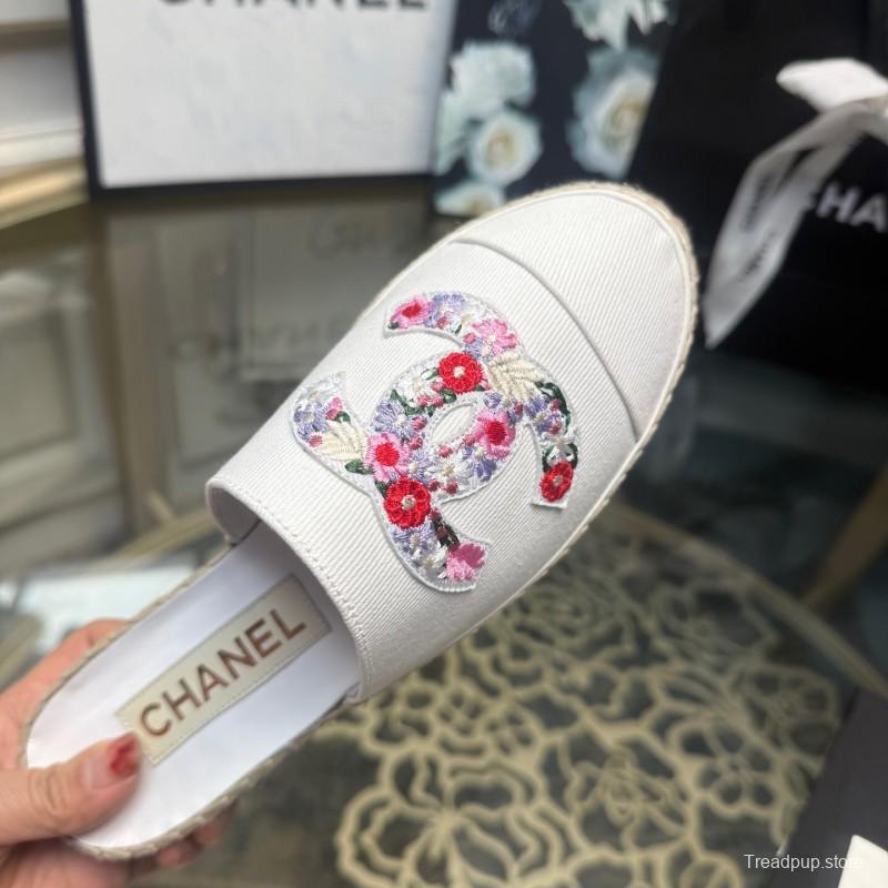 2025 Women Chanel White Canvas Embroidered Espadrille Mule