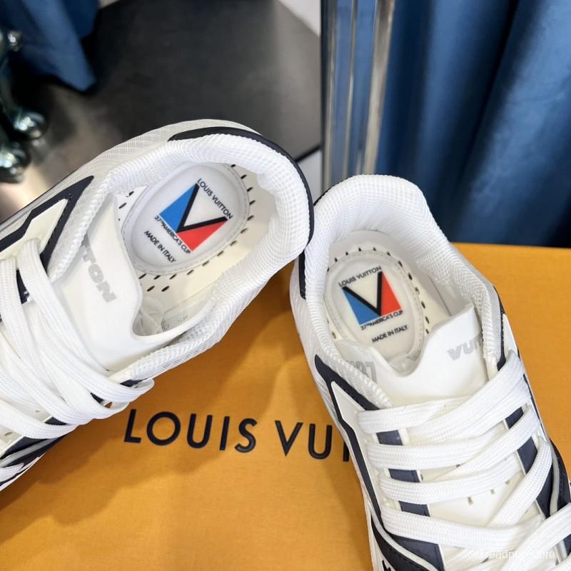 2025 Unisex Louis Vuitton White Navy Leather Trainer