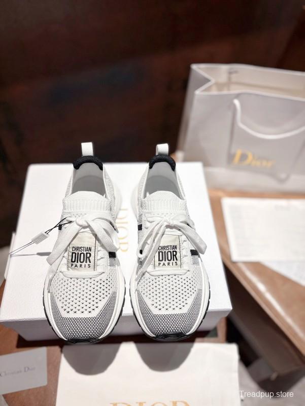 2025 Unisex Dior White Black Flyknit Sneakers LY00260