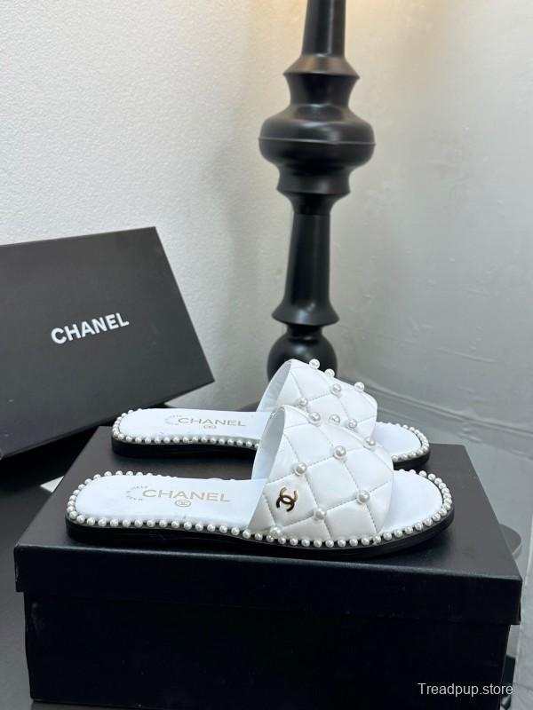 2025 CHANEL White Leather Slippers