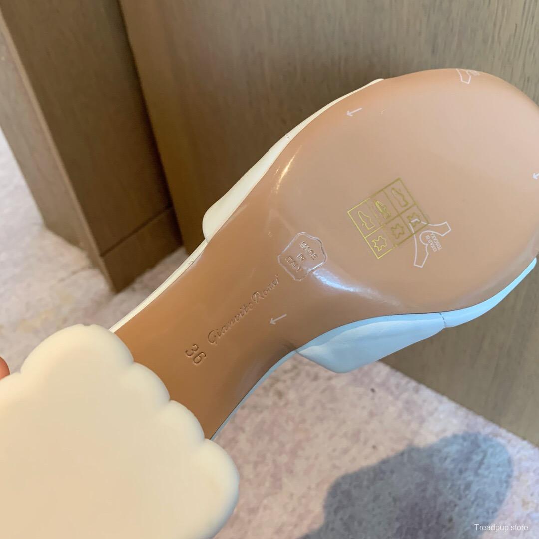 2025 Women Gianvito Rossi White Leather Slippers KFY00260