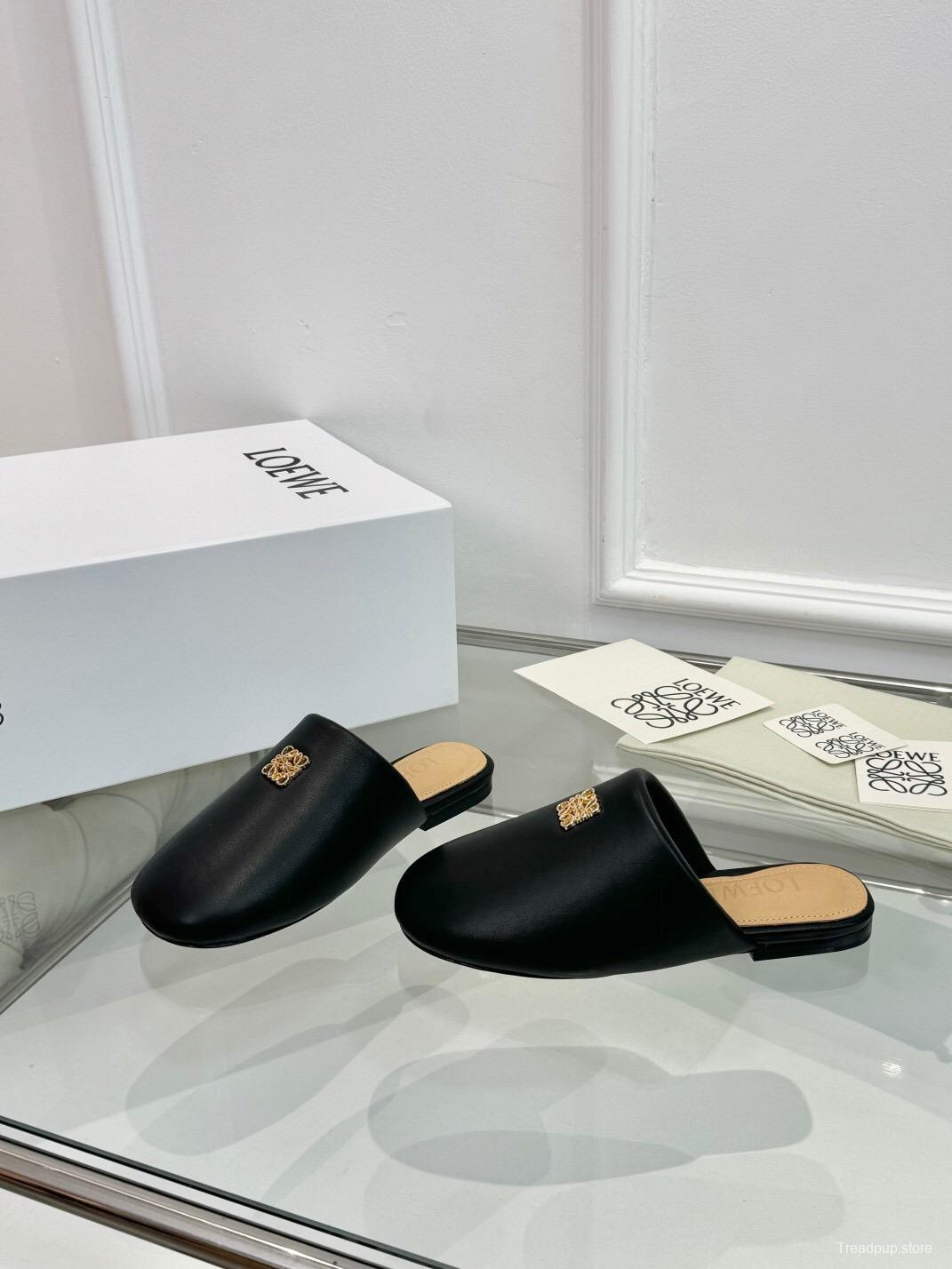 2025 Women Loewe Black Leather Slippers LY00270