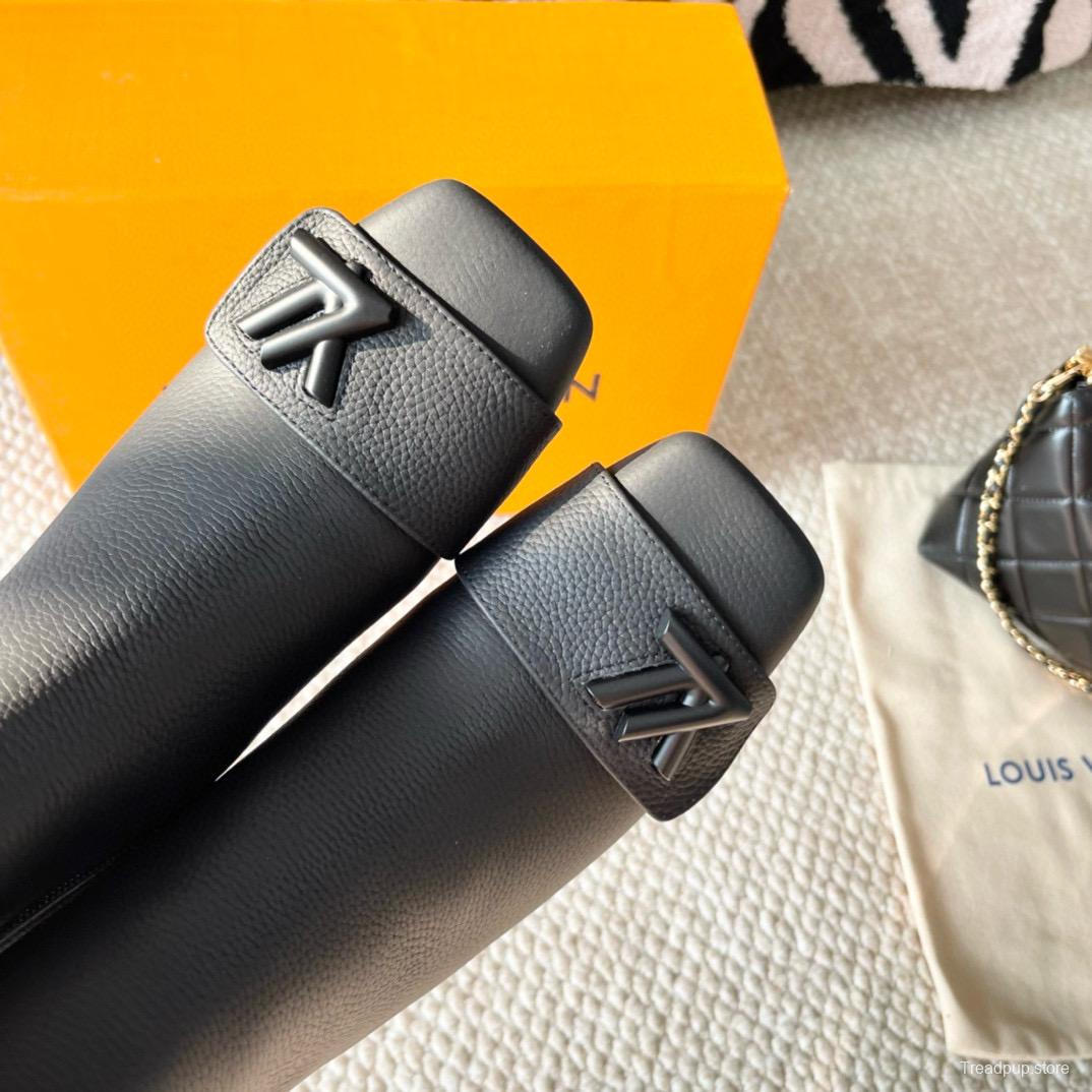 2024 Women Louis Vuitton Black Leather Ankle Boots MJ00420