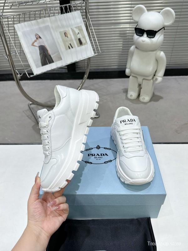 2025 Men Prada White Leather Sneakers KFY00310