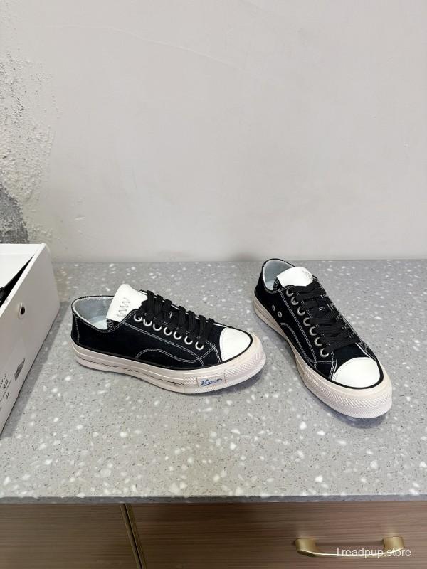 2025 Unisex VISVIM Black Canvas Sneakers KFY00260