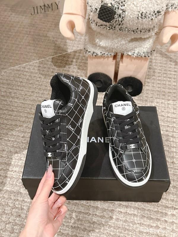 2025 Women Chanel Black White Leather Sneakers