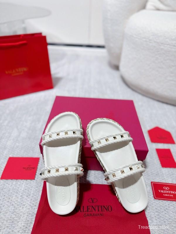 2025 Women Valentino White Leather Sandals Studded LY00250