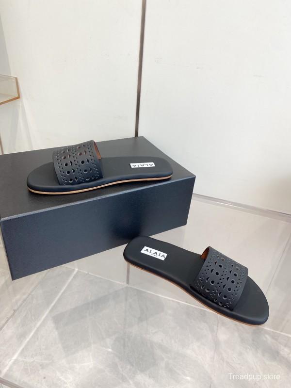 2025 Alaa Black Leather Slippers KFY00280