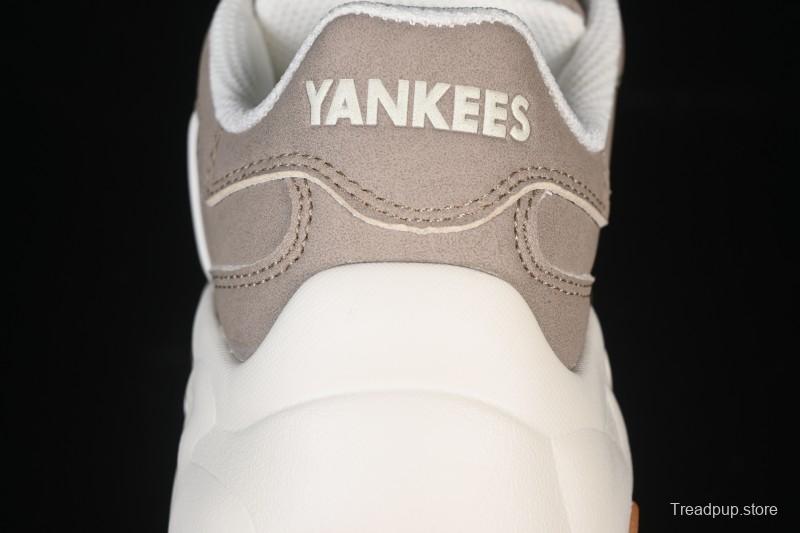 New York Yankees Bigball Chunky Vintage Window Platform Sneakers - 3ASHVT35N50BRS