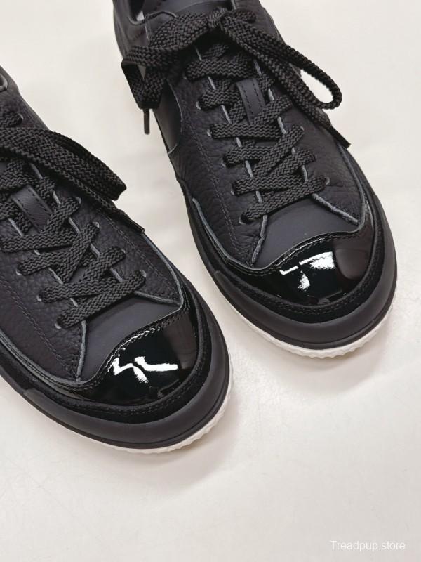 Chanel 2025 SS Casual Sneakers Training Shoes - LY00300