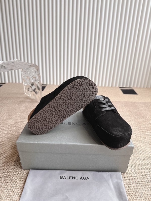 Balenciaga Birkenstock Boston Closed-Toe Soft Footbed Platform Sandals - AS00260
