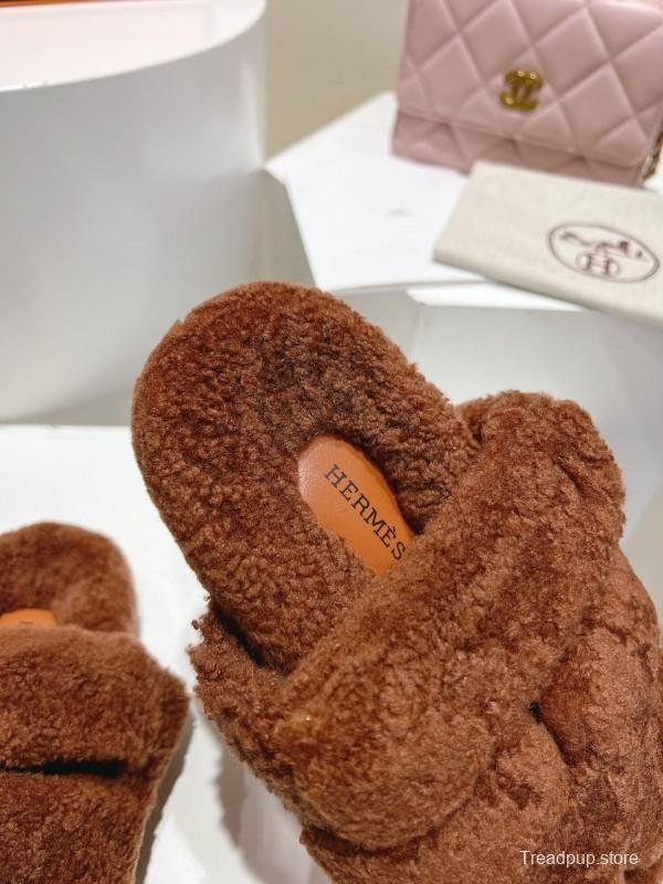 H Love Erjiu Full Wool Slippers with Wavy Fur Design - LY00270