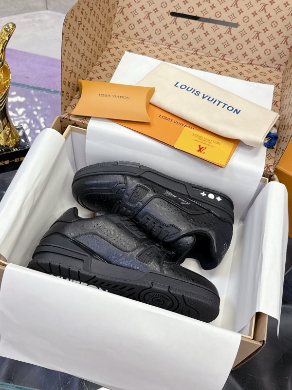 Louis Vuitton LV Trainer Maxi Sneakers Head Calfskin Ostrich Pattern Series - AS00400